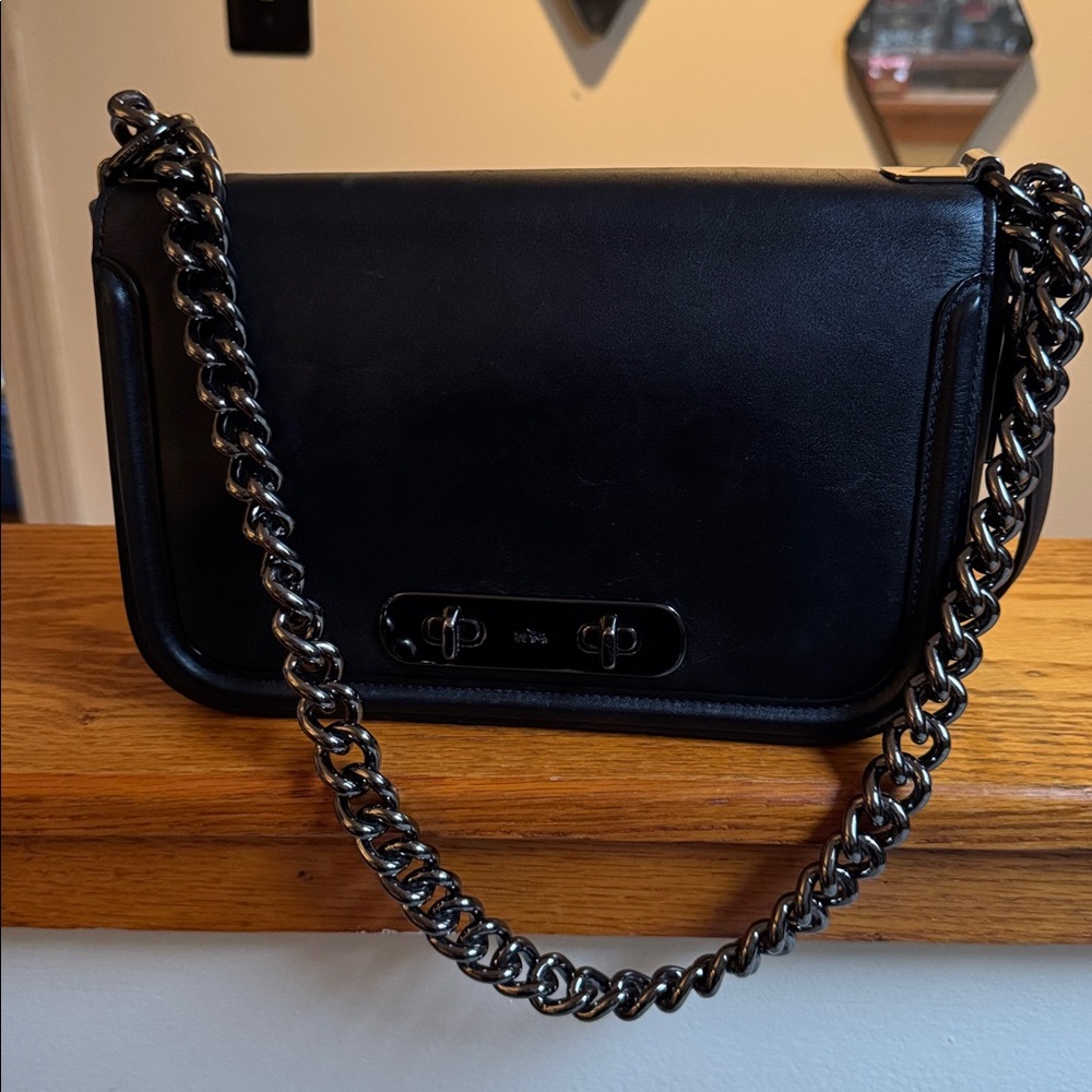 Coach Swagger Black Leather Handbag with Chain Detail